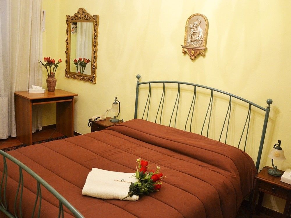 La Rosa Di Firenze B&B Exterior foto